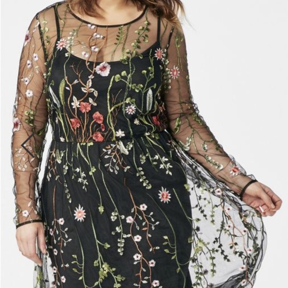NWT JustFab Floral Embroidered Black Dress size Large (8-10), MSRP $79.95